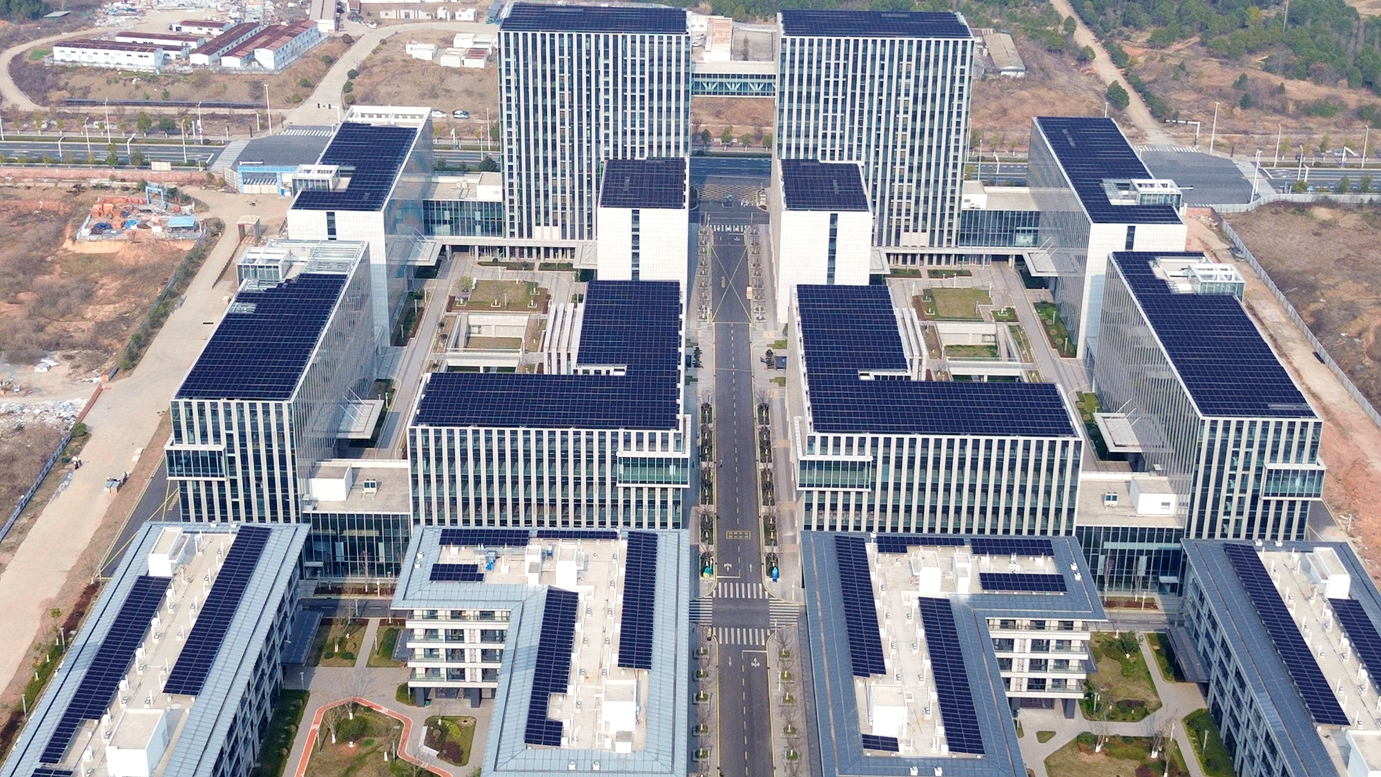 向绿而行，再添“光”彩！华能吉安分布式光伏三期项目成功并网(图2)